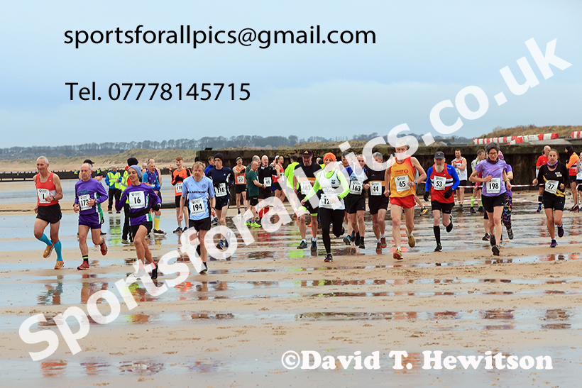 The 2024 Blyth Beach Run, Northumberland.   Photo: David T. Hewitson/Sports for All Pics